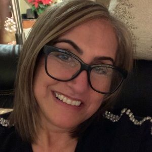 Meet your Posher, Gina